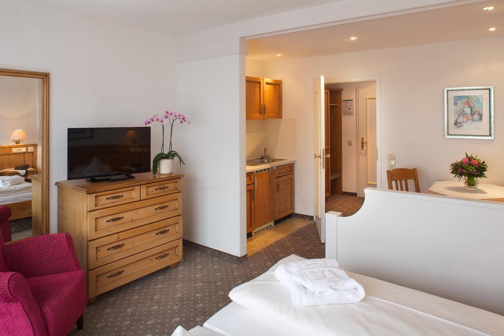 Interest Vitalhotel - Partnerbetrieb Von Oberstaufen Plus Exterior photo